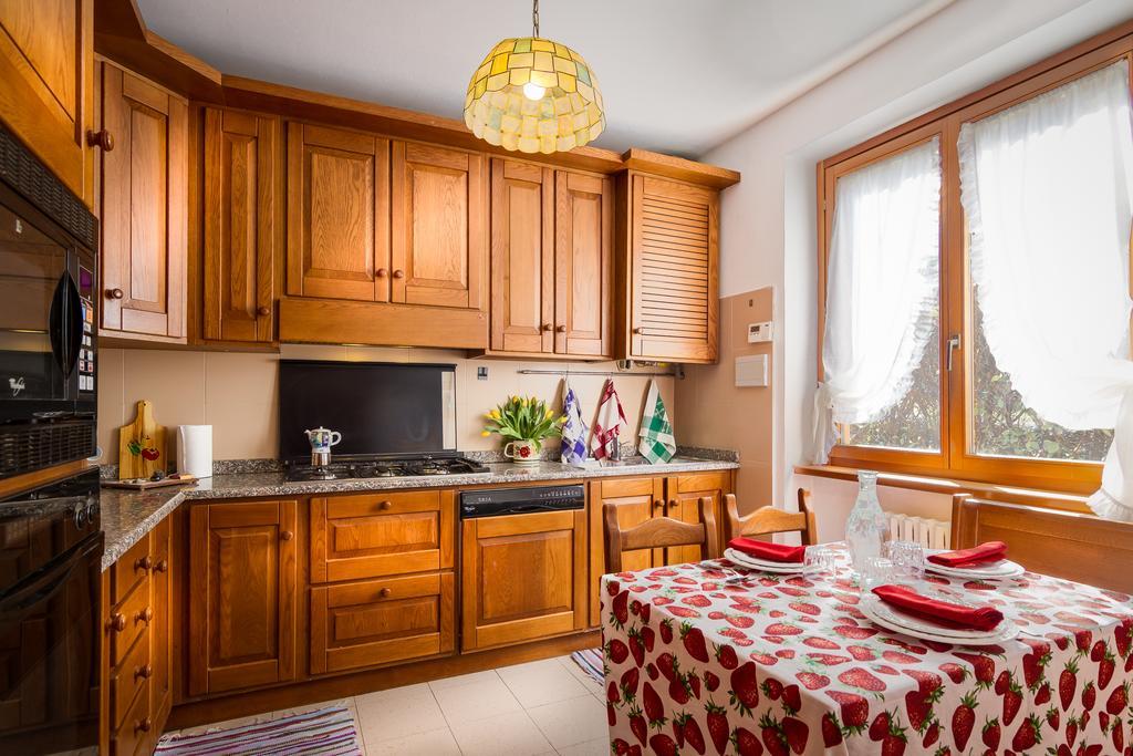 Villino Miralago Torno Szoba fotó